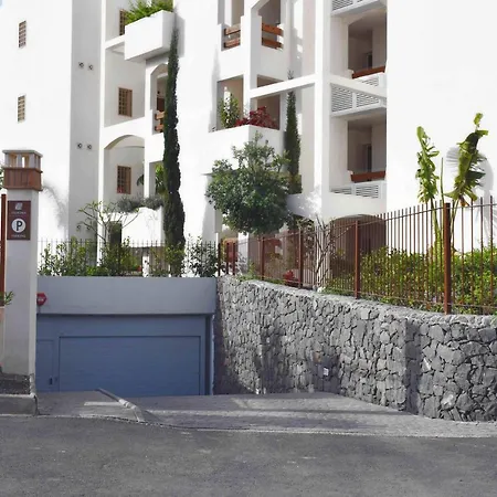 Tahona 02 Pool View 1b Feriehus